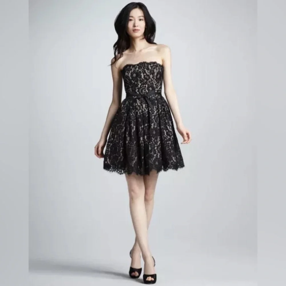 Robert Rodriguez for Target + Neiman Marcus
Holiday collection dress - Picture 14 of 16